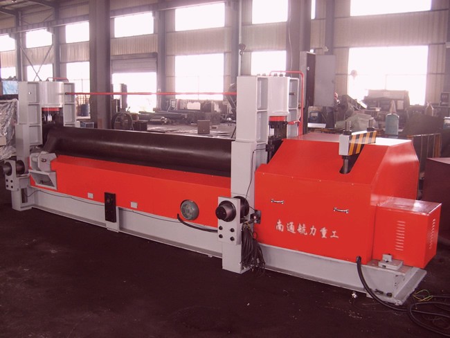 W12-16X2500 hydraulic four-roller plate bending machine